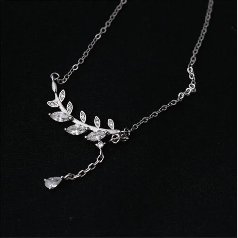 Anenjery 925 Sterling Silver Necklace For Women Dazzling Zircon Leaf Tassel Pendant Clavicle Necklace collares kolye S-N227
Anenjery 925 Sterling Silver Necklace For Women Dazzling Zircon Leaf Tassel Pendant Clavicle Necklace collares kolye S-N227