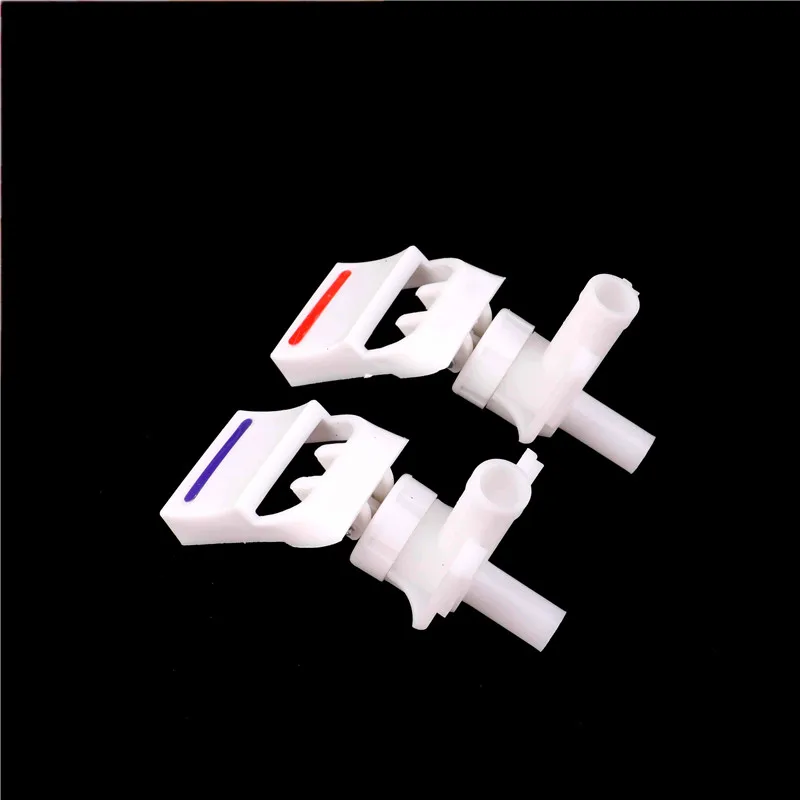 1pcs Push Type Plastic Water Dispenser Faucet Tap Replacement Universal Size Home Essential drinking fountains Parts
1pcs Push Type Plastic Water Dispenser Faucet Tap Replacement Universal Size Home Essential drinking fountains Parts