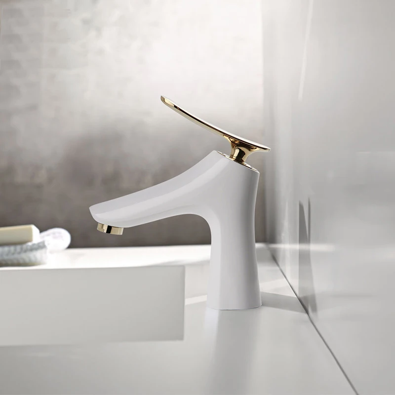 Fine copper hot and cold basin faucet Black and white creative wash basin single basin faucet above counter basin LO59144
Fine copper hot and cold basin faucet Black and white creative wash basin single basin faucet above counter basin LO59144