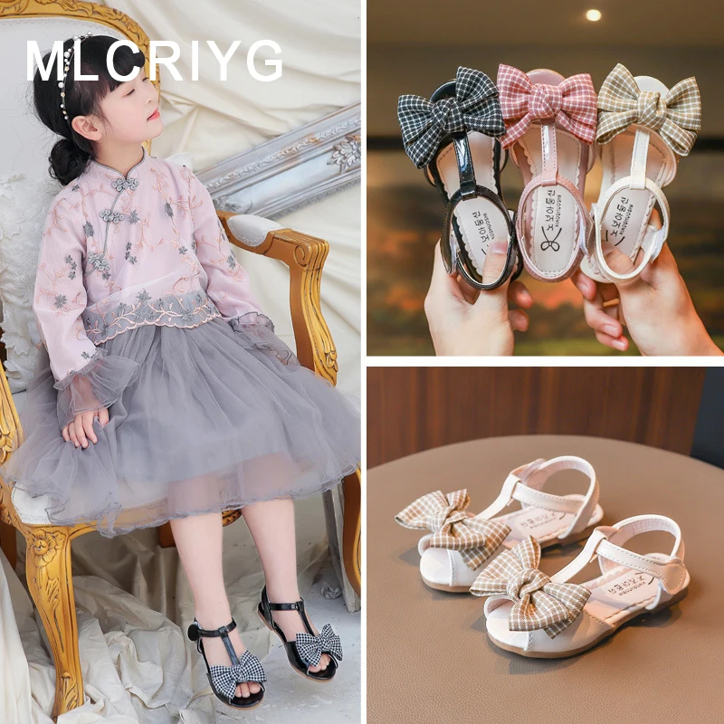 2019 Spring New Kids Pu Leather Sandals Baby Girls Princess Shoes Children Bow Sandals Fashion Casual Sandals Pink Brand Shoes 
2019 Spring New Kids Pu Leather Sandals Baby Girls Princess Shoes Children Bow Sandals Fashion Casual Sandals Pink Brand Shoes