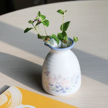 Japan Imported Ceramic Hip Flask Creative Drink Alcohol Liquor Flasks Bottle Home Decorative Flower Bottles ZakkaStyle Wholesale
Japan Imported Ceramic Hip Flask Creative Drink Alcohol Liquor Flasks Bottle Home Decorative Flower Bottles ZakkaStyle Wholesale