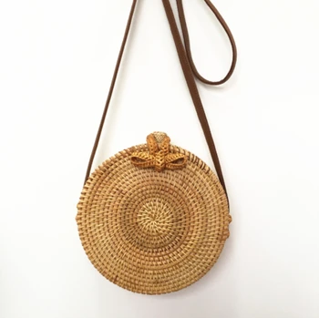 2018 female Round Straw Bags Women Summer Rattan Bag Handmade Woven Beach Cross Body Bag Circle Bohemia Handbag Messenger Bags
2018 female Round Straw Bags Women Summer Rattan Bag Handmade Woven Beach Cross Body Bag Circle Bohemia Handbag Messenger Bags