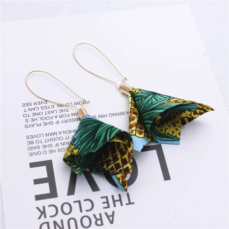 2018 new design fashion brand jewelry Cloth Flowers Beach earrings Summer style long earring for women gift
2018 new design fashion brand jewelry Cloth Flowers Beach earrings Summer style long earring for women gift