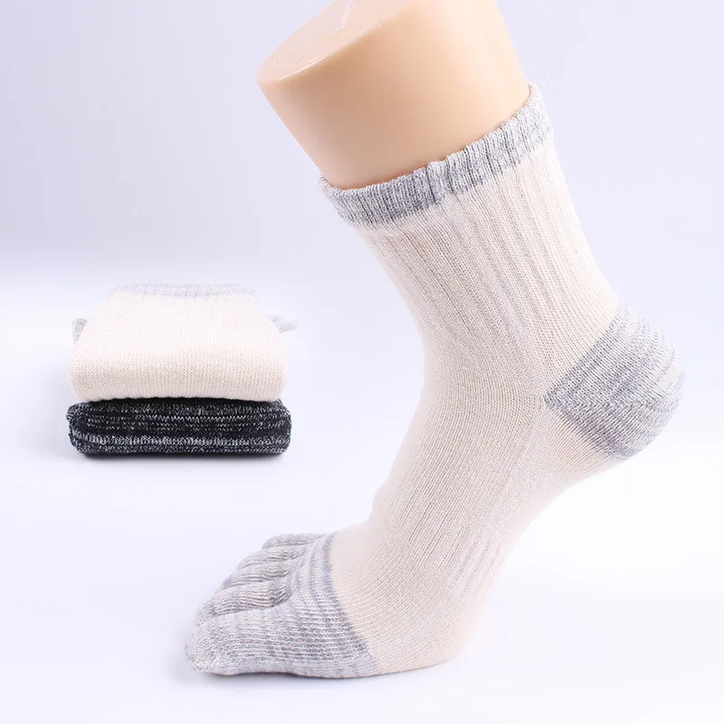 5 Pairs Men Cotton Spring Autumn Five Fingers Socks Male Breathable Sweat-absorption Toes Socks Sports Five-Toed Socks BOC315
5 Pairs Men Cotton Spring Autumn Five Fingers Socks Male Breathable Sweat-absorption Toes Socks Sports Five-Toed Socks BOC315