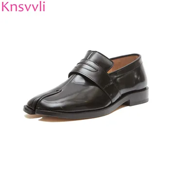 Knsvvli New Flat Heels Shoes Women Split Toe Black Patent leather British Style Slip On Zapatos Mujer Fashion Lazy Shoes Woman
Knsvvli New Flat Heels Shoes Women Split Toe Black Patent leather British Style Slip On Zapatos Mujer Fashion Lazy Shoes Woman