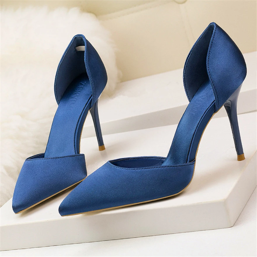 New Korean Elegant Solid Silk Shallow Women's Sandals High Heels Summer Shoe Pointed Toe Sexy Side Hollow Office Shoes for Women
New Korean Elegant Solid Silk Shallow Women's Sandals High Heels Summer Shoe Pointed Toe Sexy Side Hollow Office Shoes for Women