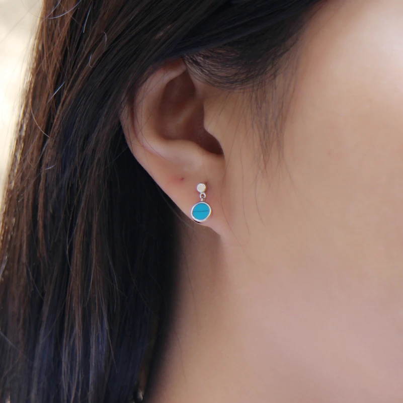New 925 sterling silver earrings fashion small blue round earrings simple blue stud earrings female ear jewelry
New 925 sterling silver earrings fashion small blue round earrings simple blue stud earrings female ear jewelry