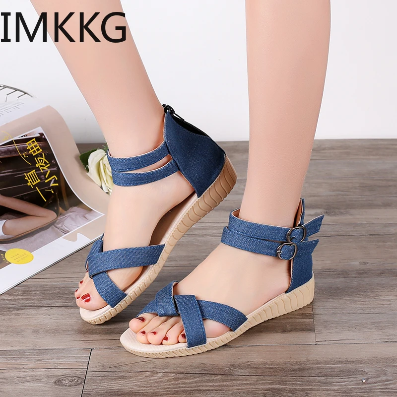 Summer Women Sandals Narrow Band Buckle Design Cover Heel Flat With Shoes Female Gladiator Flats Q00108
Summer Women Sandals Narrow Band Buckle Design Cover Heel Flat With Shoes Female Gladiator Flats Q00108