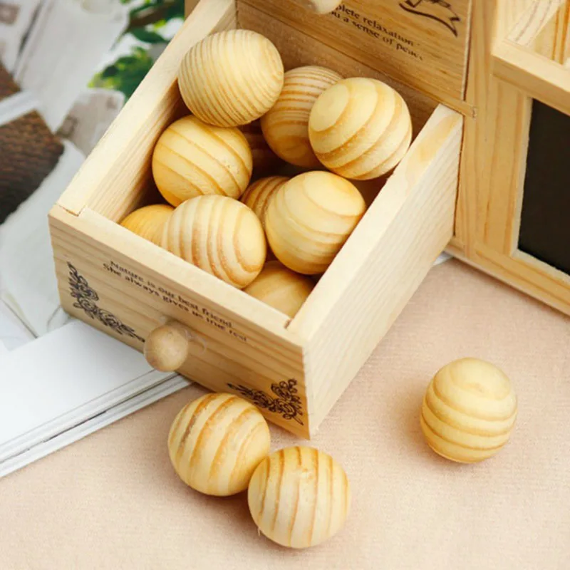 5PCS Wooden Mothballs Moth Wardrobe Pest Control Prevent Mildew Moistureproof repellent fragrant wood balls
5PCS Wooden Mothballs Moth Wardrobe Pest Control Prevent Mildew Moistureproof repellent fragrant wood balls
