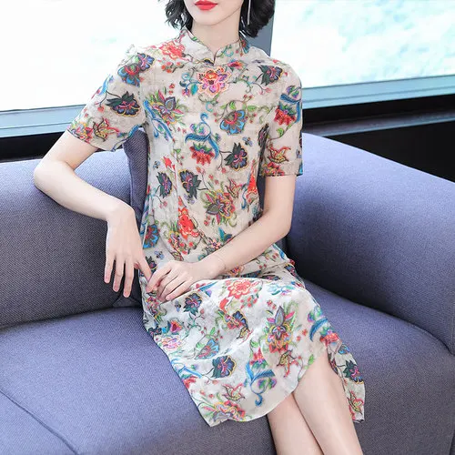 Spring Chinese Wind Improvement Cheongsam Women Silk Dresses 2019 New Style Summer Short Sleeve Female Fashion Temperament Dress
Spring Chinese Wind Improvement Cheongsam Women Silk Dresses 2019 New Style Summer Short Sleeve Female Fashion Temperament Dress