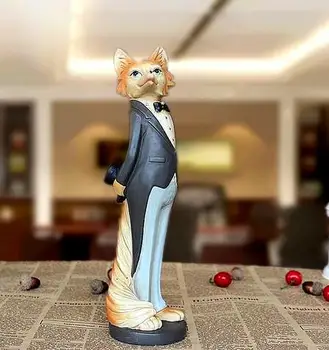 European-style resin crafts decoration abstract figure sculpture bar living room TV cabinet retro decorations
European-style resin crafts decoration abstract figure sculpture bar living room TV cabinet retro decorations