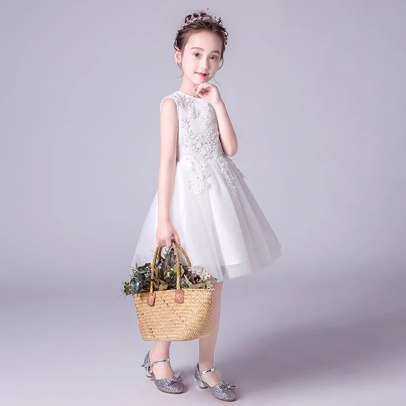 New Flower Girl Lace Wedding Dresses Kids Pageant Sleeveless Princess Dress Child Appliques Birthday Party Ball Gown Dress N19
New Flower Girl Lace Wedding Dresses Kids Pageant Sleeveless Princess Dress Child Appliques Birthday Party Ball Gown Dress N19