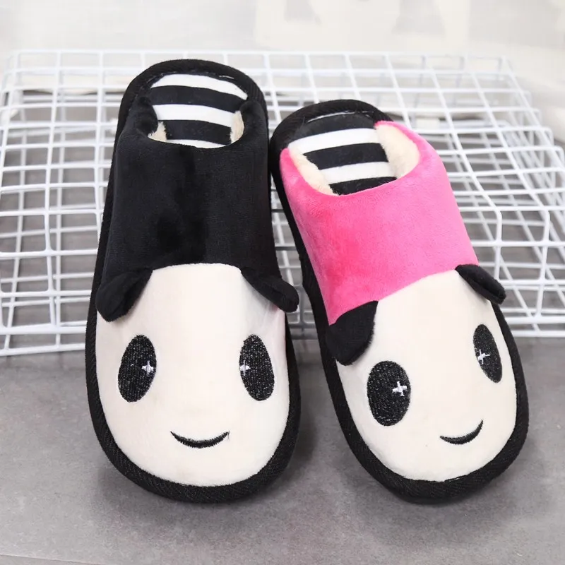 Panda Style Cotton Women Winter Slippers Cute Panda Unisex Slippers Thick Bottom Indoor Warm Cartoon Couple Flat Fur Slippers
Panda Style Cotton Women Winter Slippers Cute Panda Unisex Slippers Thick Bottom Indoor Warm Cartoon Couple Flat Fur Slippers