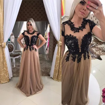 Elegant Lace Applique Long Prom Gown O-Neck Short Sleeve Floor Length Wedding Party Dresses Custom Made
Elegant Lace Applique Long Prom Gown O-Neck Short Sleeve Floor Length Wedding Party Dresses Custom Made