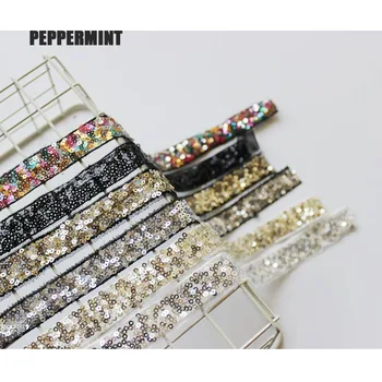 1yard 2cm Golden Sequins Embroidered Webbing Shinning Trim DIY Handmade Sewing Net Yarn Ribbons Clothing Decorative Lace Trim
1yard 2cm Golden Sequins Embroidered Webbing Shinning Trim DIY Handmade Sewing Net Yarn Ribbons Clothing Decorative Lace Trim