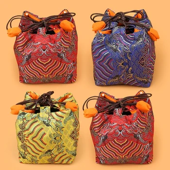 Wholesale 3PCS 12*12*14cm Chinese handmade cotton&linen embroided bag jewelry-collected drawstring bags
Wholesale 3PCS 12*12*14cm Chinese handmade cotton&linen embroided bag jewelry-collected drawstring bags