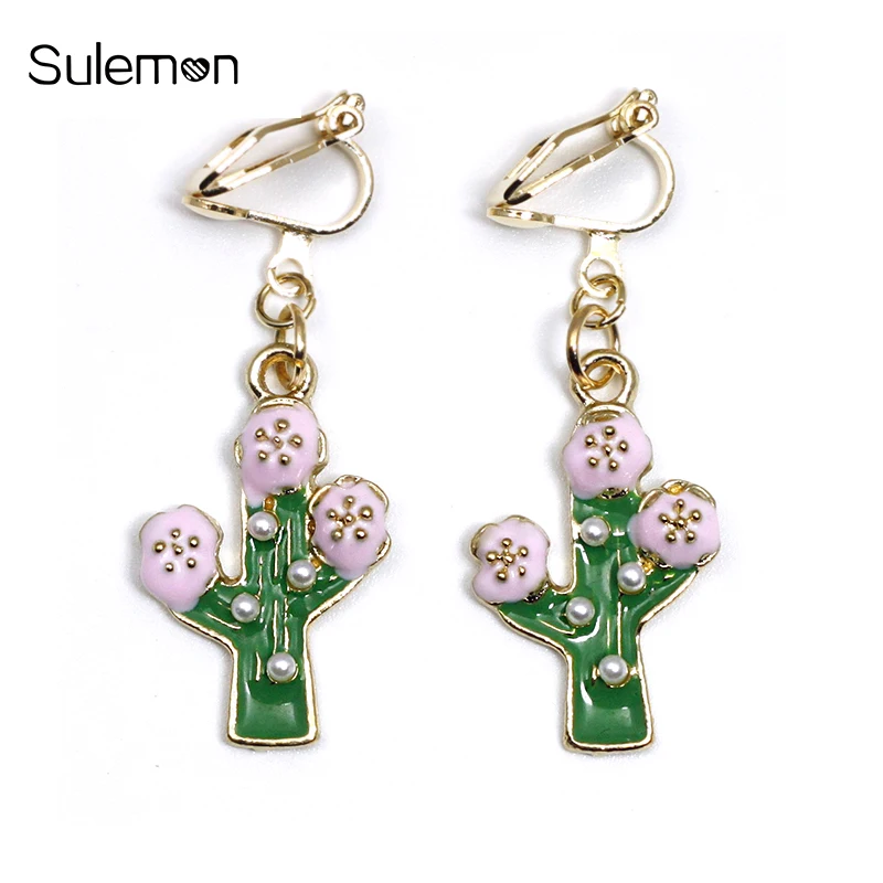 Green Cactus Earrings No Ear Hole Fashion Cute Stereo Cactus Clip Earrings Without Piercing Women Plant Earring Jewelry CE009
Green Cactus Earrings No Ear Hole Fashion Cute Stereo Cactus Clip Earrings Without Piercing Women Plant Earring Jewelry CE009