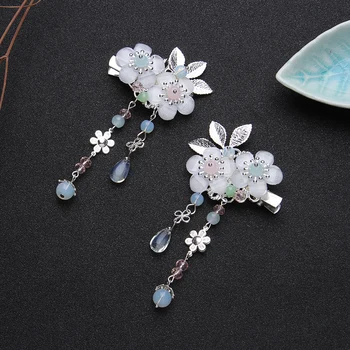 Hanfu deserve to act the role of tire super fairy to the clamp small hairpin girls joker han elements to the clamp COS headdress
Hanfu deserve to act the role of tire super fairy to the clamp small hairpin girls joker han elements to the clamp COS headdress