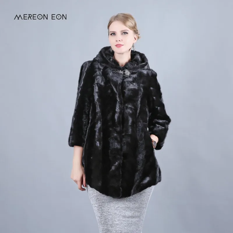 2019 natural mink fur stitching coat winter new ladies fur hood fashion warm thick long section ladies coat
2019 natural mink fur stitching coat winter new ladies fur hood fashion warm thick long section ladies coat