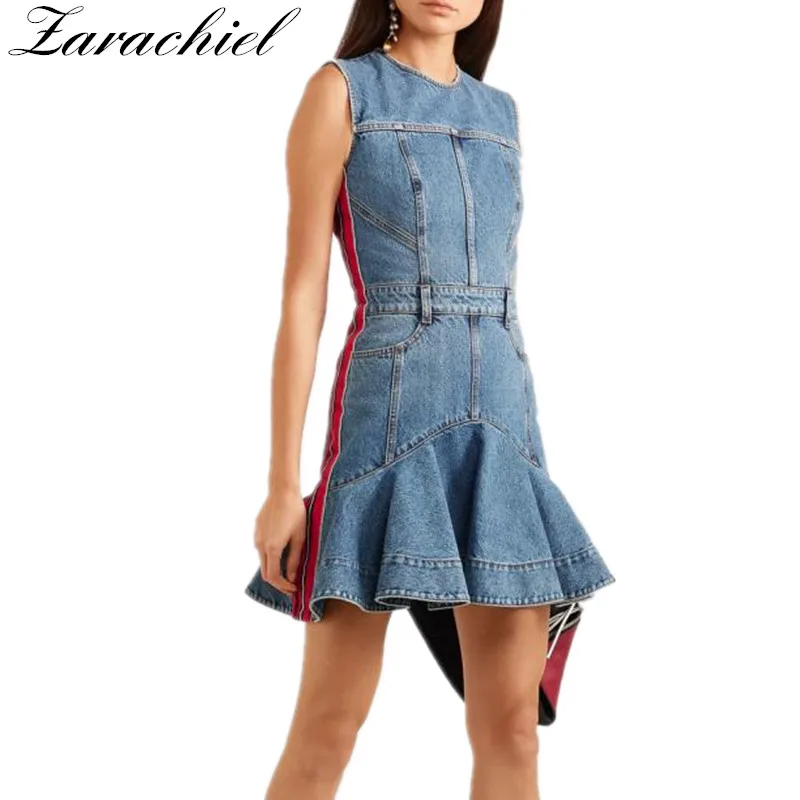 Ruffles Blue Belt Denim Dress 2019 Summer Women Sexy Sleeveless Jeans Short Club Dress Weave Striped Zipper Pocket Mini Dress
Ruffles Blue Belt Denim Dress 2019 Summer Women Sexy Sleeveless Jeans Short Club Dress Weave Striped Zipper Pocket Mini Dress