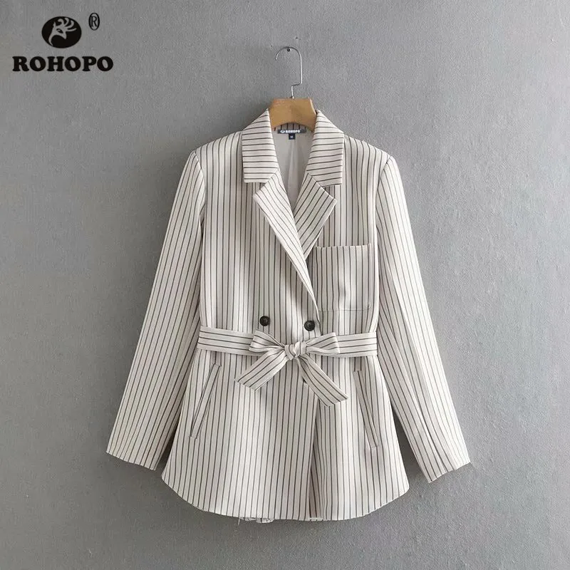 ROHOPO EU Size Women Double Buttons Blazer Vertical Thin Striped Top Pocket Belt White Blazers Ladies Chic Outwear #UZ1002
ROHOPO EU Size Women Double Buttons Blazer Vertical Thin Striped Top Pocket Belt White Blazers Ladies Chic Outwear #UZ1002
