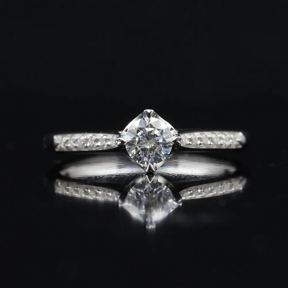 LASAMERO 0.308CT FG/VVS Round Cut Modern Design Natural Diamond Ring For Women 18k White Gold Certified Engagement Wedding Ring
LASAMERO 0.308CT FG/VVS Round Cut Modern Design Natural Diamond Ring For Women 18k White Gold Certified Engagement Wedding Ring