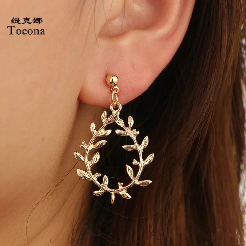 Tocona Vintage Antique Gold Leaf Pendant Metal Drop Earrings Punk Alloy Dangle Earring Brincos for Women Statement Jewelry 5262
Tocona Vintage Antique Gold Leaf Pendant Metal Drop Earrings Punk Alloy Dangle Earring Brincos for Women Statement Jewelry 5262