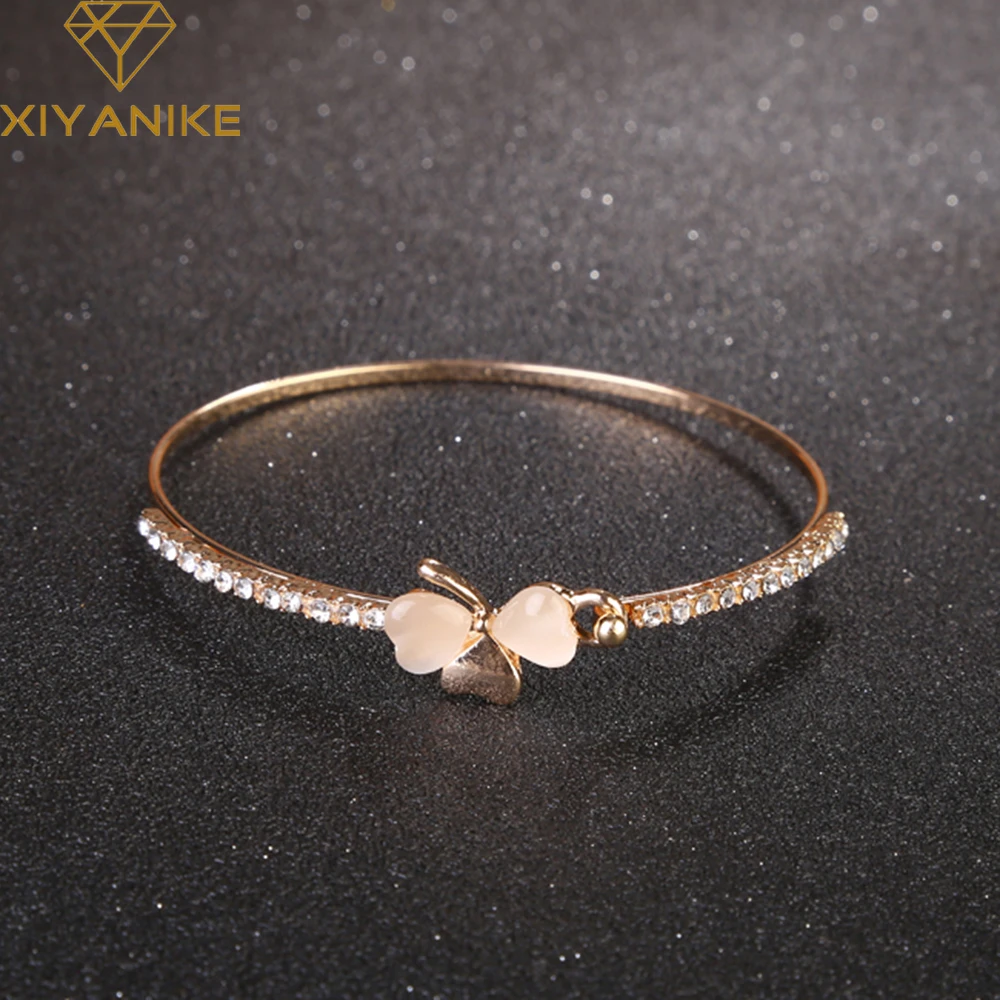 2017 New Arrival Fashion Simple Luxury Acrylic Zircon Crystal Gold Luck Star Bracelet For Women Jewelry Free Shipping XY-B18
2017 New Arrival Fashion Simple Luxury Acrylic Zircon Crystal Gold Luck Star Bracelet For Women Jewelry Free Shipping XY-B18