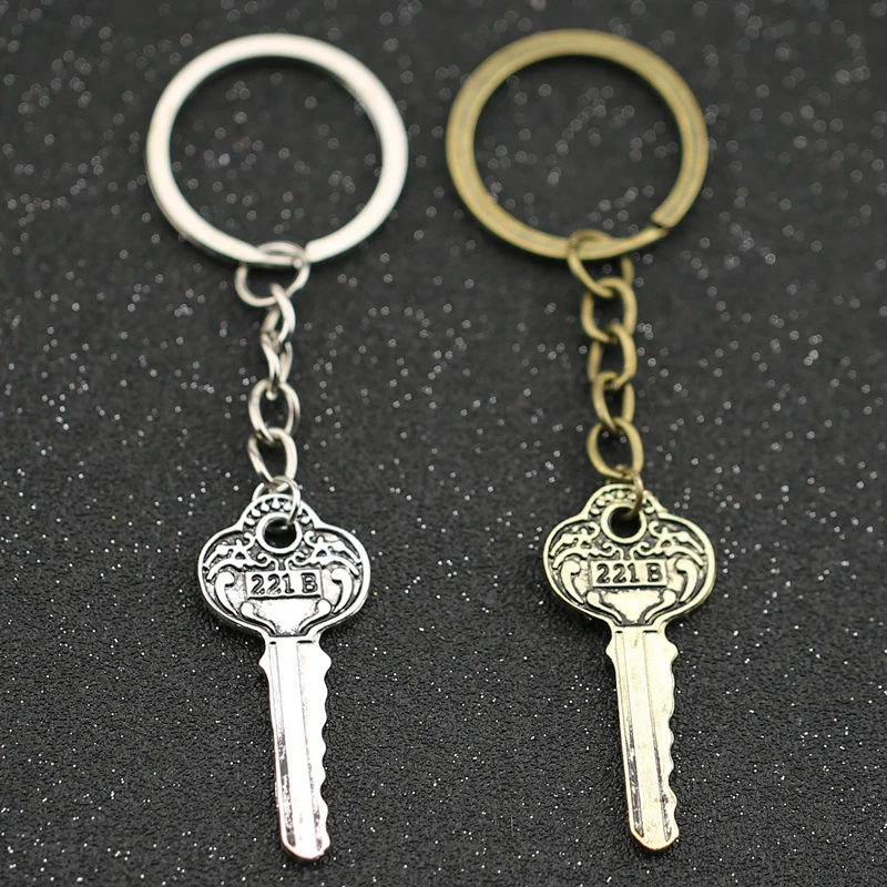 Sherlock Holmes 221B Baker Street Keychain Vintage Antique Silver And Bronze Keyring Key Chain Ring Movie Jewelry Wholesale
Sherlock Holmes 221B Baker Street Keychain Vintage Antique Silver And Bronze Keyring Key Chain Ring Movie Jewelry Wholesale