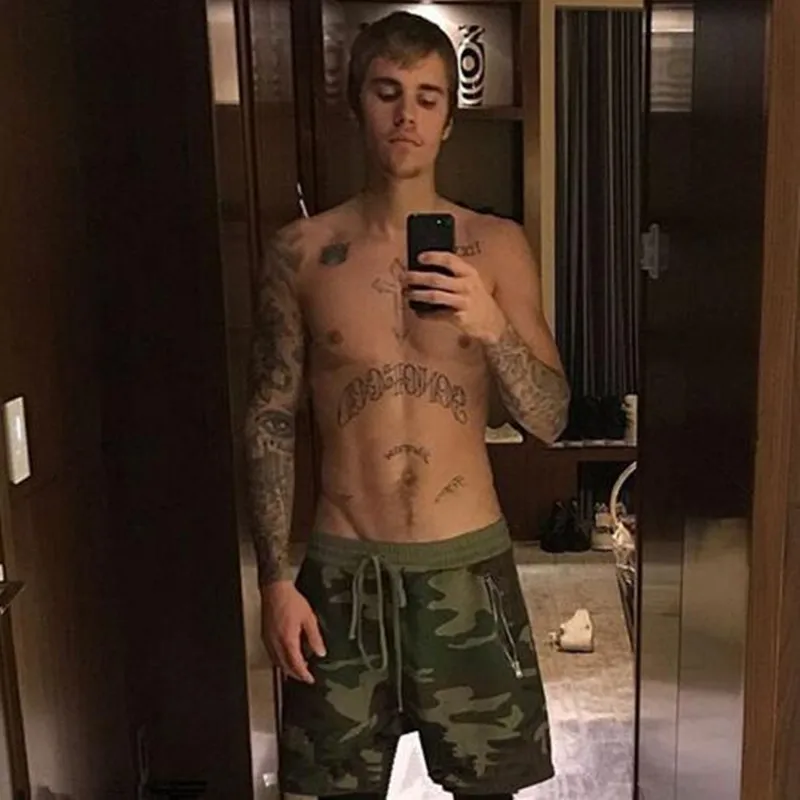 HZIJUE 2017 New Justin Bieber Streetwear Camouflage Side Zipper Shorts Summer Casual Loose Short Men Hip-Hop Men's casual shorts
HZIJUE 2017 New Justin Bieber Streetwear Camouflage Side Zipper Shorts Summer Casual Loose Short Men Hip-Hop Men's casual shorts