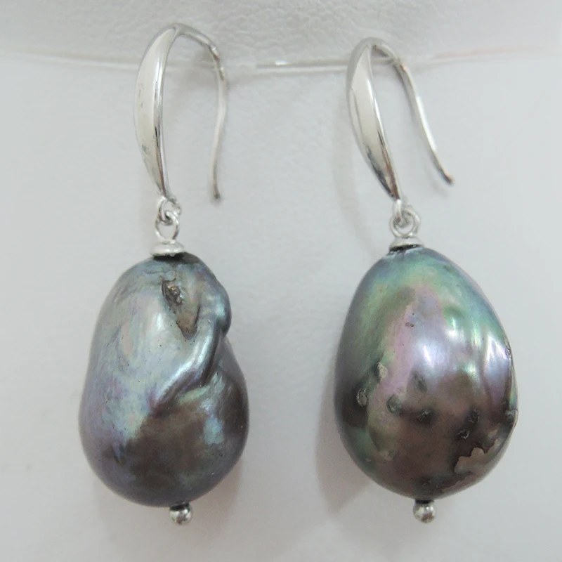100% nature freshwater pearl earring with 925 silver hook -14-23 mm big baroque pearl earring ,black baroque pearl earring
100% nature freshwater pearl earring with 925 silver hook -14-23 mm big baroque pearl earring ,black baroque pearl earring