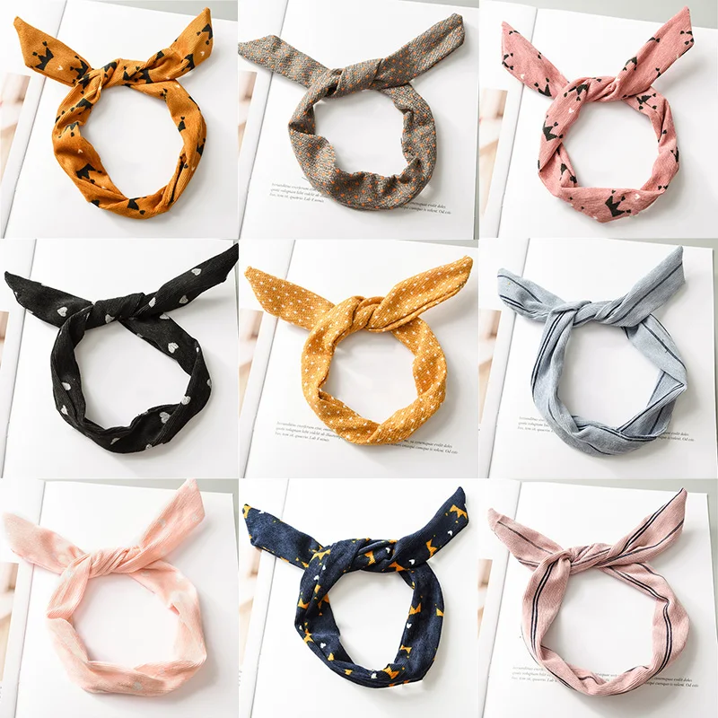 Hot Korean Striped print straight simple headband for women metal wire Scarf Hair band girls hair accessories
Hot Korean Striped print straight simple headband for women metal wire Scarf Hair band girls hair accessories