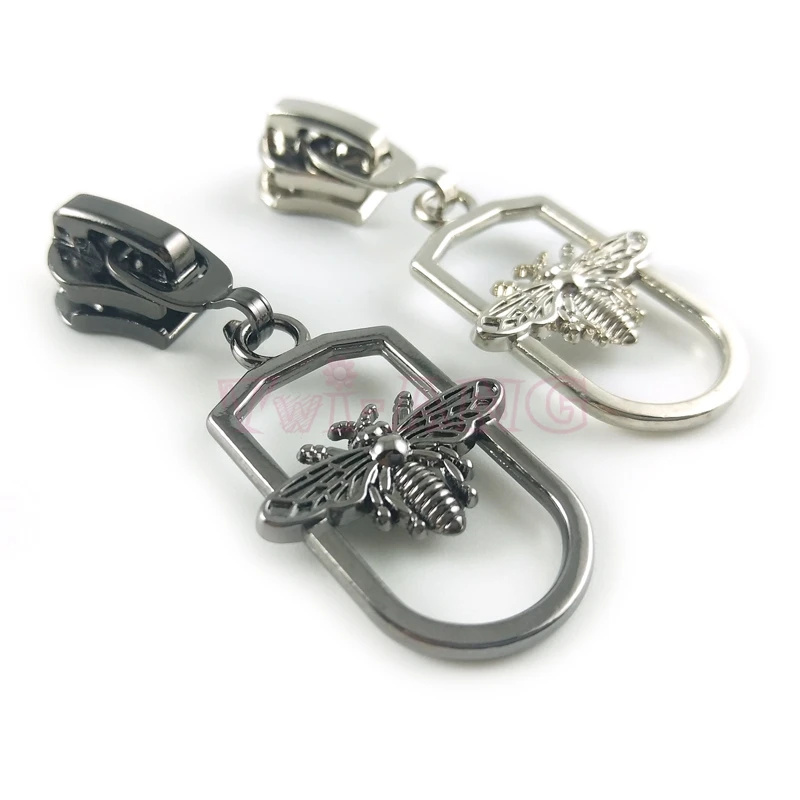 20pcs/lot, Exquisite Bumblebee Pattern 5# Zipper Puller, Zipper Fixer for Metal/Nylon/Rezin Zipper, Silver and Gun Black Color
20pcs/lot, Exquisite Bumblebee Pattern 5# Zipper Puller, Zipper Fixer for Metal/Nylon/Rezin Zipper, Silver and Gun Black Color