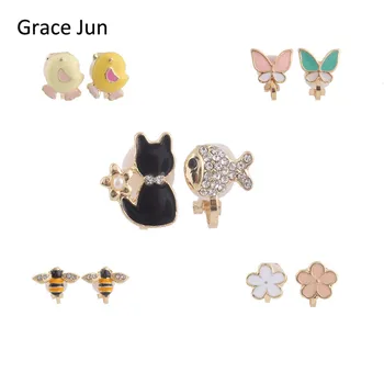 5 Pairs Korea Style Fish Cat Chick Butterfly Bee Flower Small Enamel Clip on Earrings Non Piercing for Girls Kids Cute Ear Clip
5 Pairs Korea Style Fish Cat Chick Butterfly Bee Flower Small Enamel Clip on Earrings Non Piercing for Girls Kids Cute Ear Clip