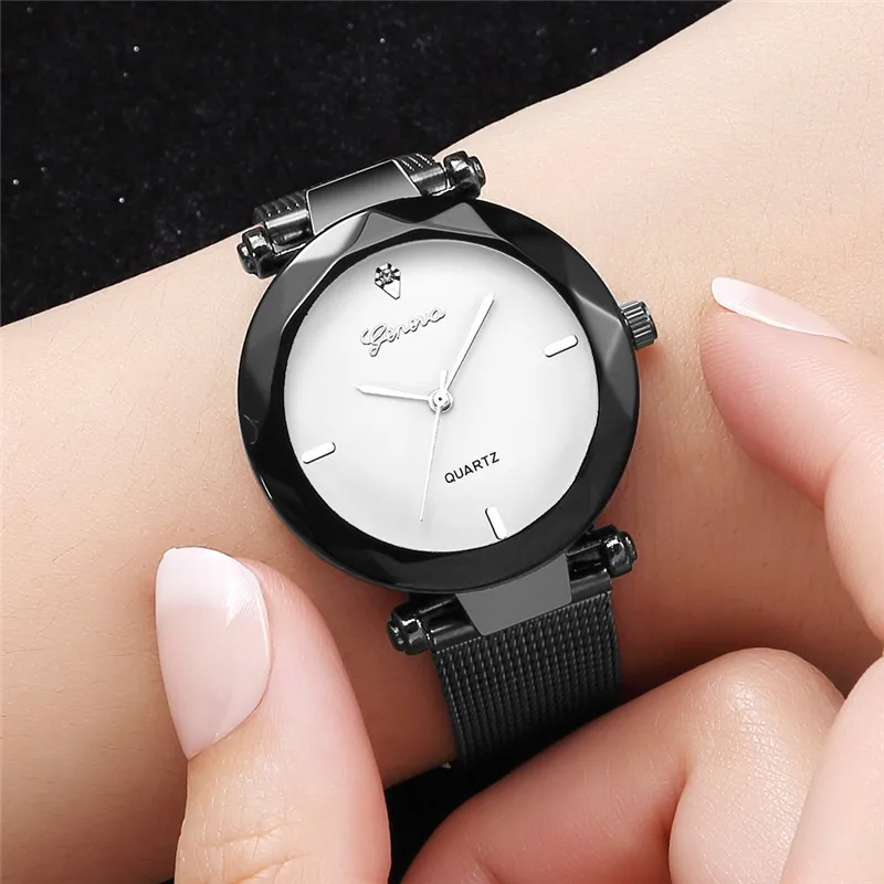 Geneva Women Watch Classic Luxury Brand Quartz Wristwatch Alloy Band Buckle Analog Wrist Watch Zegarek Damski Clock Montre Femme
Geneva Women Watch Classic Luxury Brand Quartz Wristwatch Alloy Band Buckle Analog Wrist Watch Zegarek Damski Clock Montre Femme