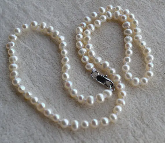 Charming Real Pearl Jewelry, White Small Pearl 4-5mm Genuine Freshwater Pearl Necklace 16'' Baby Girl's Jewelry,Wedding Necklace
Charming Real Pearl Jewelry, White Small Pearl 4-5mm Genuine Freshwater Pearl Necklace 16'' Baby Girl's Jewelry,Wedding Necklace