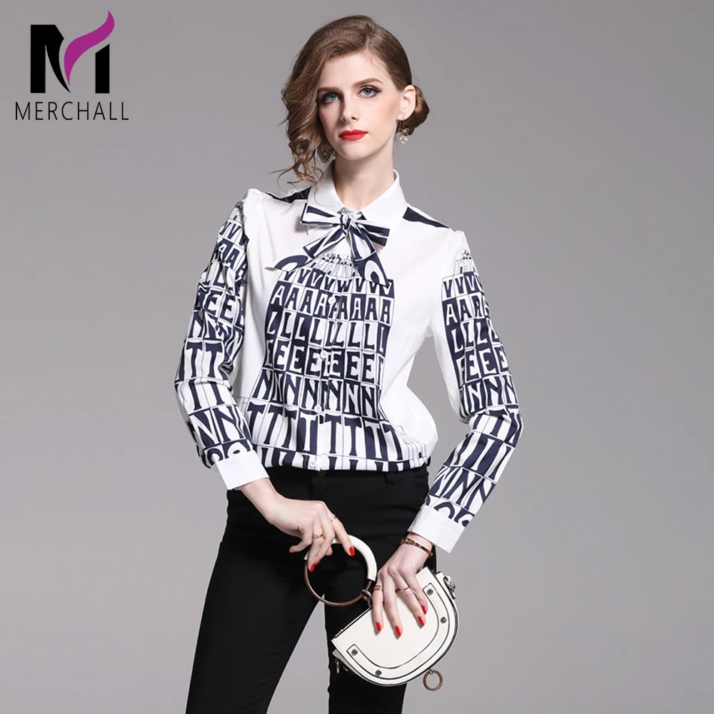 Merchall High Quality Runway Blouse Women Designer Turn Down Collar Shirts Elegant Tie Letter Print Blouse Office Ladies Tops
Merchall High Quality Runway Blouse Women Designer Turn Down Collar Shirts Elegant Tie Letter Print Blouse Office Ladies Tops