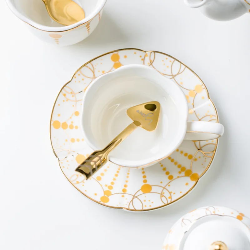 Coffee Cup and Saucer Nordic Luxury Glod Porcelain Espresso Latte Cups Teapot Sugar Pot Milk Jug Set Tea Tray Wedding Gift
Coffee Cup and Saucer Nordic Luxury Glod Porcelain Espresso Latte Cups Teapot Sugar Pot Milk Jug Set Tea Tray Wedding Gift