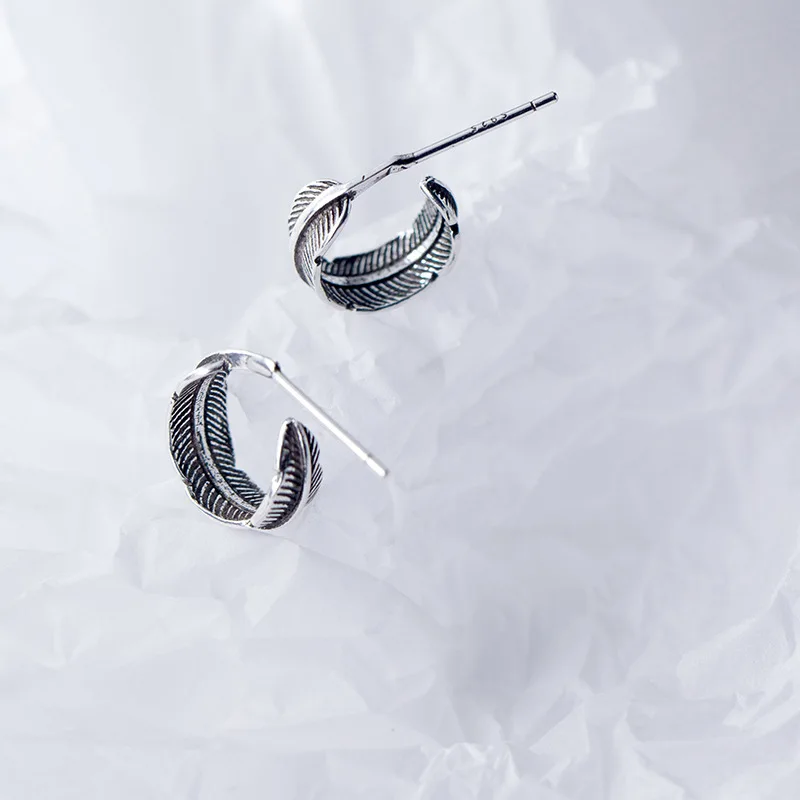 100% 925 Sterling Silver Vintage Design Feather Stud Earrings For Women Elegant Jewelry boucle d'oreille pendientes eh952
100% 925 Sterling Silver Vintage Design Feather Stud Earrings For Women Elegant Jewelry boucle d'oreille pendientes eh952