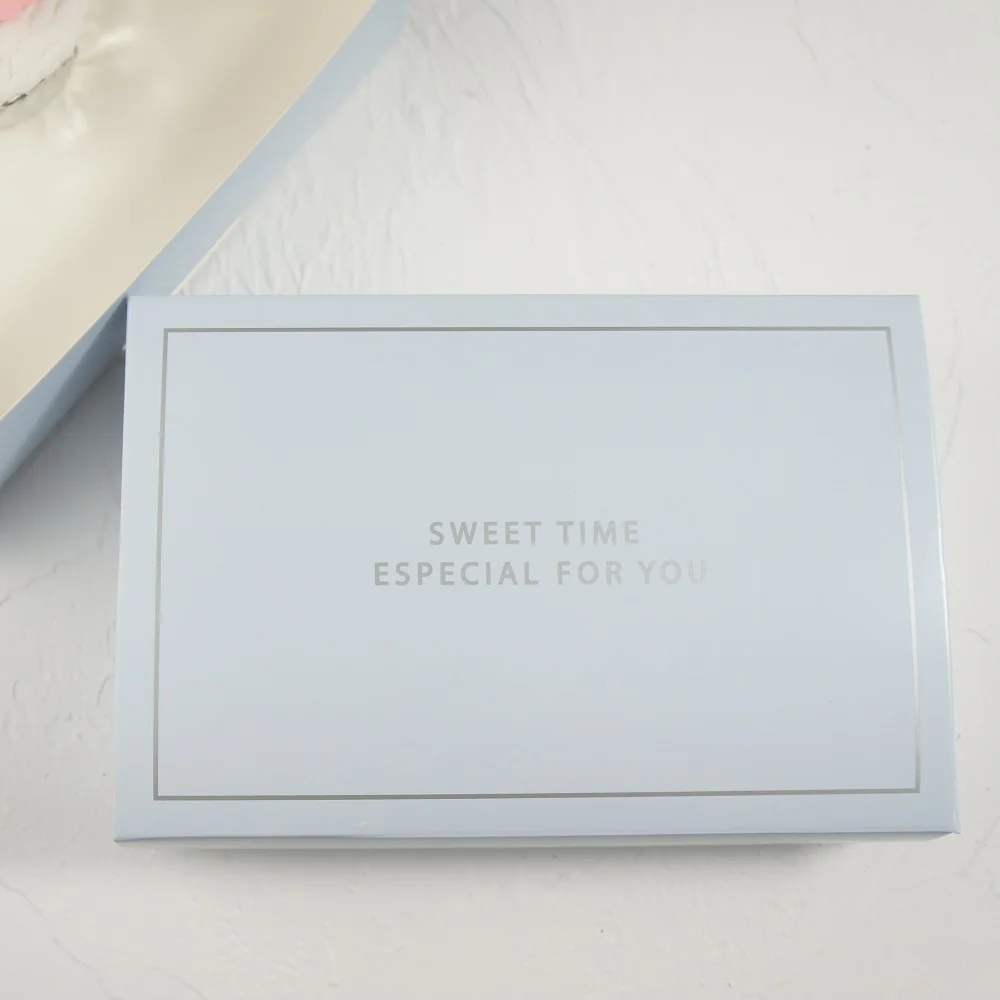 simple light blue design 10pcs Paper Box as Candy Cookie Chocolate Macaroon Party DIY gift Packaging 21*14*5cm
simple light blue design 10pcs Paper Box as Candy Cookie Chocolate Macaroon Party DIY gift Packaging 21*14*5cm
