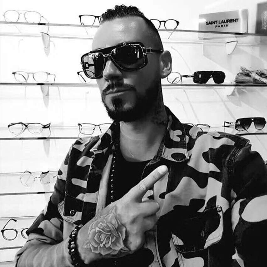 German brand glassesr Big Frame Sunglasses Men Square Vintage Classic Luxury designer Glasses for Men Driving Retro Sun Glasses
German brand glassesr Big Frame Sunglasses Men Square Vintage Classic Luxury designer Glasses for Men Driving Retro Sun Glasses