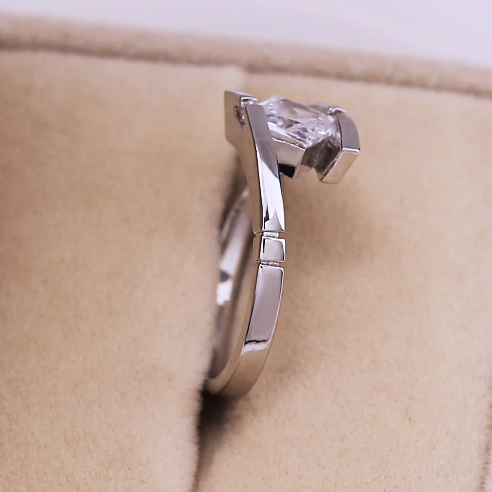 Huitan Trendy Irregular Ring Band With AAA Cubic Zircon Stone Channel Setting Special Engagement Ring Band For Female Hot Sale Huitan Trendy Irregular Ring Band With AAA Cubic Zircon Stone Channel Setting Special Engagement Ring Band For Female Hot Sale