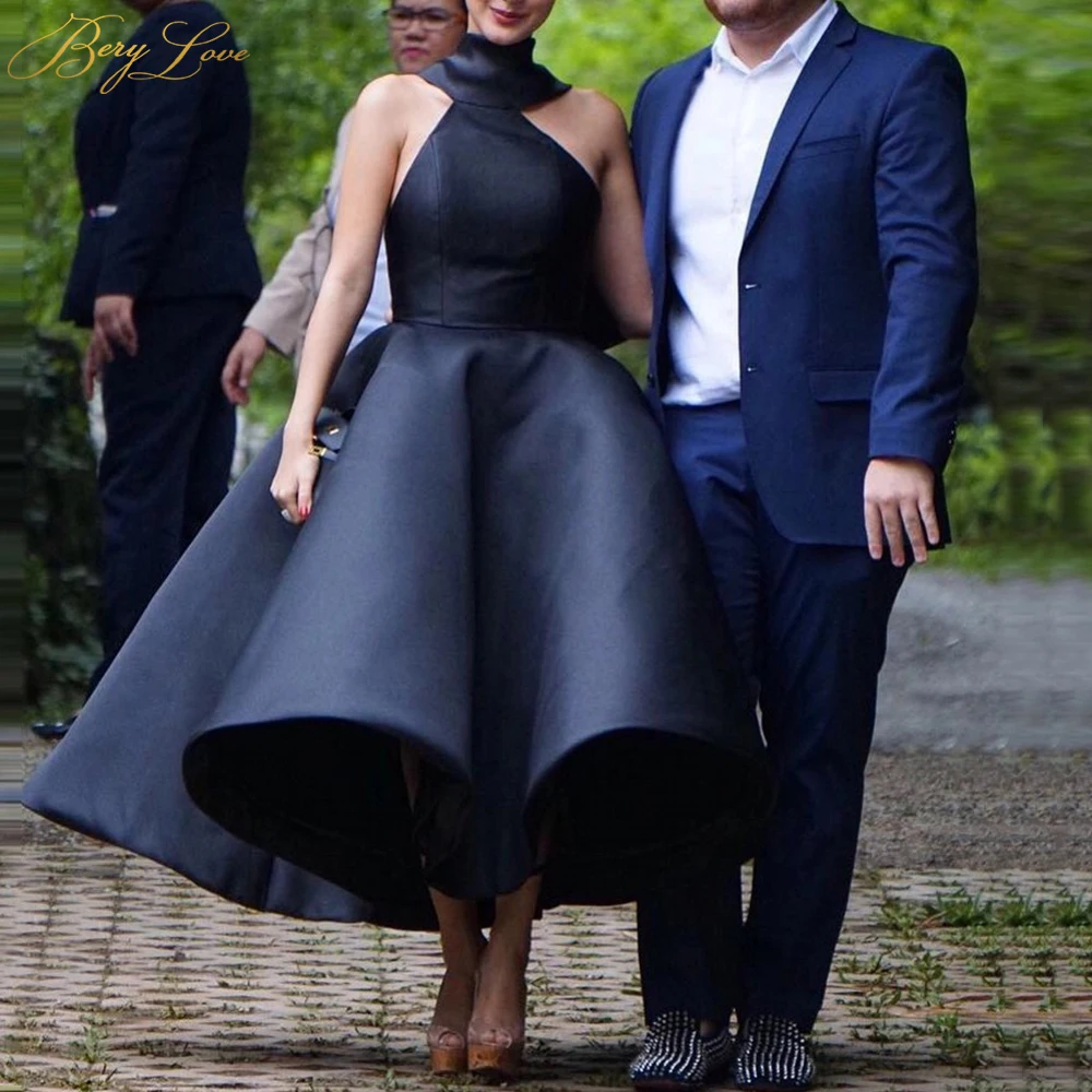 Sexy Short Evening Dresses 2019 Halter Neck Tea Length Prom Party Open V Back Dress Big Bow Knot Back Exquisite Abiye robe femme
Sexy Short Evening Dresses 2019 Halter Neck Tea Length Prom Party Open V Back Dress Big Bow Knot Back Exquisite Abiye robe femme