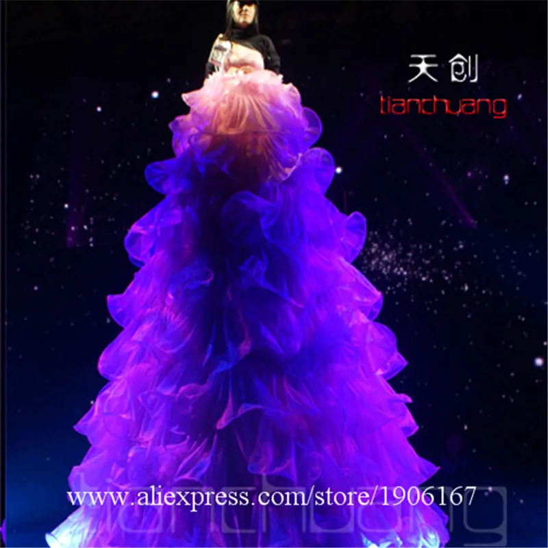Full Color Led Luminous Stilts Walker Dress Programmable LED Colorful Light Up Ballroom Disco Stage Grand Event Clothes Wears
Full Color Led Luminous Stilts Walker Dress Programmable LED Colorful Light Up Ballroom Disco Stage Grand Event Clothes Wears