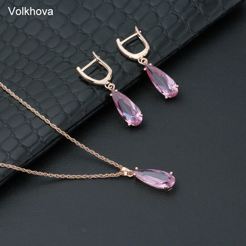 Volkhova Classic design water drop shape shiny fashion zircon 585 Rose Gold Color earrings pendant set women's wedding party
Volkhova Classic design water drop shape shiny fashion zircon 585 Rose Gold Color earrings pendant set women's wedding party