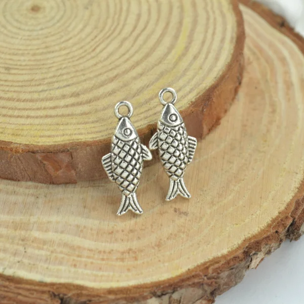 30pcs Charms fish metal handmade Craft pendant making fit,Vintage Tibetan Silver ,DIY for bracelet necklace 20*9*3mm 1915-1
30pcs Charms fish metal handmade Craft pendant making fit,Vintage Tibetan Silver ,DIY for bracelet necklace 20*9*3mm 1915-1