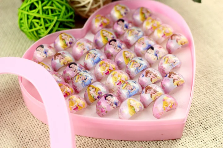 36pc/box Disny Acrylic Cartoon Princess Snowwhite Cinderella Crystal Kids Finger Rings Party Costume Birthday Party Favor Gift
36pc/box Disny Acrylic Cartoon Princess Snowwhite Cinderella Crystal Kids Finger Rings Party Costume Birthday Party Favor Gift