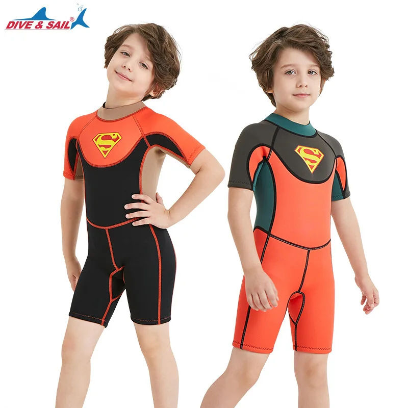 2018 DIVE&SAIL New 2.5MM Children One piece diving suit Male Short Sleeve wetsuit Keepwarm Swimming Pant Drift Surfing Sunscreen
2018 DIVE&SAIL New 2.5MM Children One piece diving suit Male Short Sleeve wetsuit Keepwarm Swimming Pant Drift Surfing Sunscreen