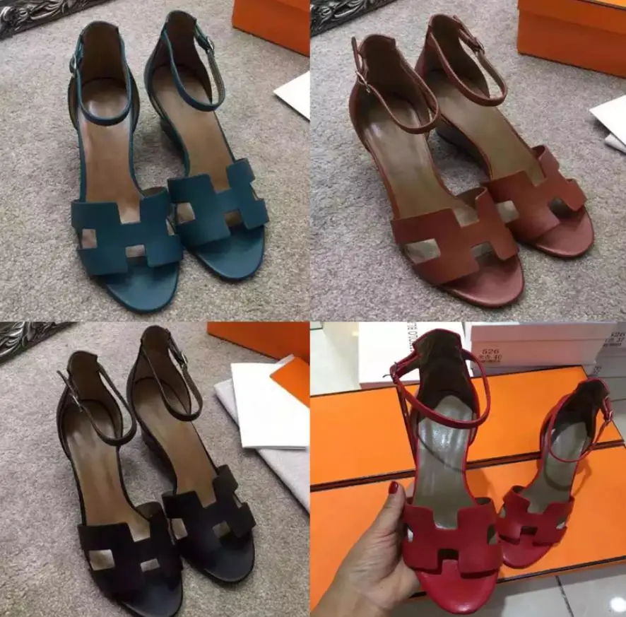 2019 summer new comfortable wedge sandals high heel leather open toe buckle buckle with large sandals 
2019 summer new comfortable wedge sandals high heel leather open toe buckle buckle with large sandals