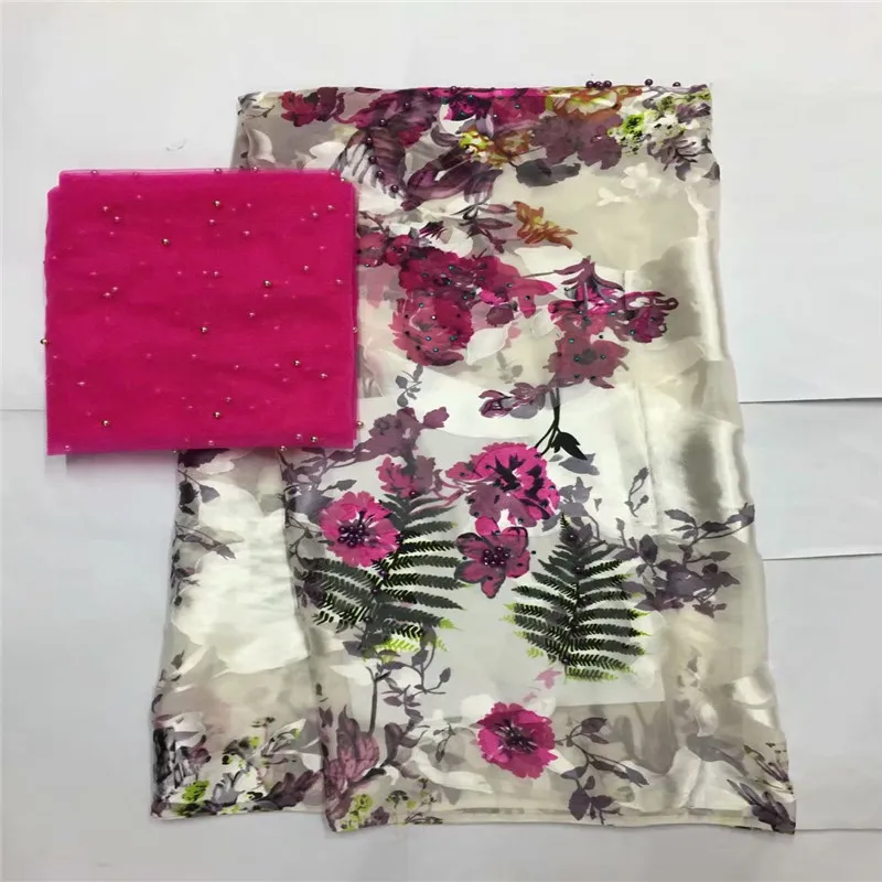 LX!African soft silk fabric for garment neat embroidery on the red & gold satin material with swiss voile lace tissu! F32807
LX!African soft silk fabric for garment neat embroidery on the red & gold satin material with swiss voile lace tissu! F32807